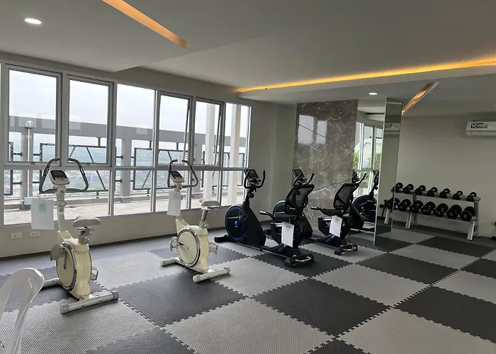 22Fl Condo Near Vibharam Hospital 30Sqm Monthly Rental *