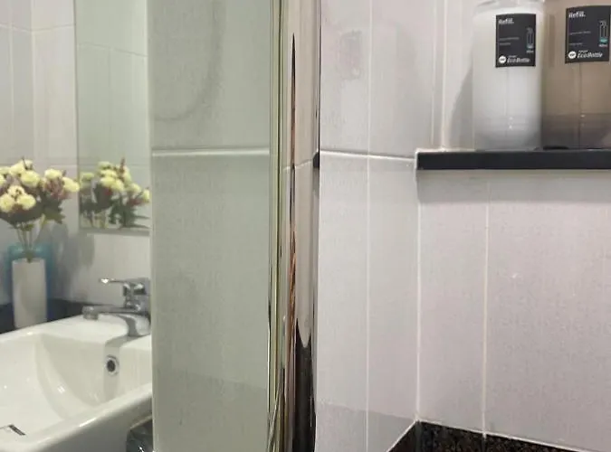 22Fl Condo Near Vibharam Hospital 30Sqm Monthly Rental Apartment Bangkok
